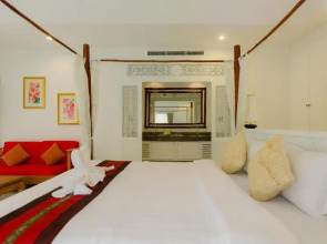 Villa Raya Private Pool Villas Resort