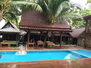 Apple Beachfront Resort