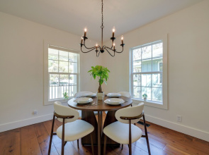 5 Mi to Pier Village: Coastal Jade Cottage