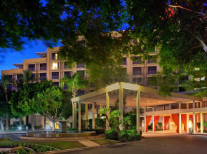 Sheraton Crescent Hotel