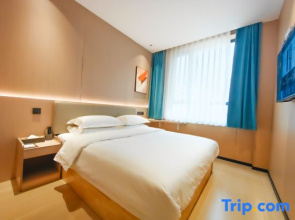 Meicheng Hotel (Dalian Xinghai Square Taishan Street Store)