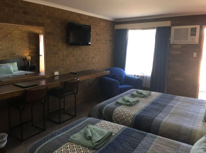 Camellia Motel