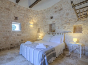 Trullo Pagliaro Cisternino by Typney