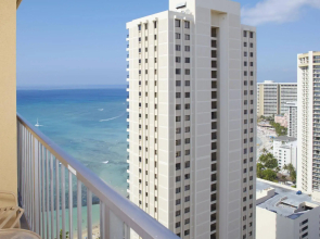 Alohilani Resort Waikiki Beach