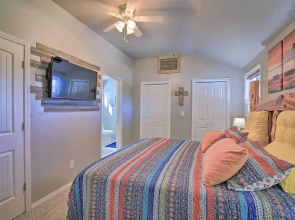 Updated Cabin w/ Fire Pit - 1 Mile From Downtown!