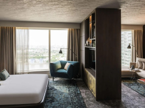 Отель Novotel London Canary Wharf 