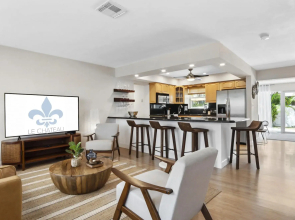 Tropical Oasis Fantastic 4 BD 3 BTH Home