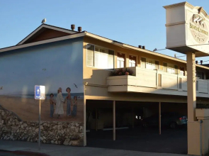 Beachcomber Inn