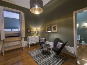 Guesthouse Bonjardim Suites