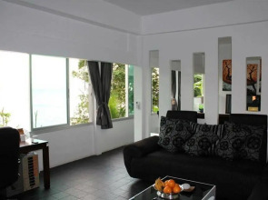 Karon Cliff Contemporary Boutique Bungalows