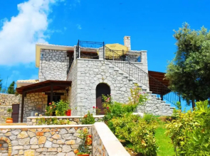 Beautiful 2 Bedroom Villa With Private Pool on the Island os Lefkada