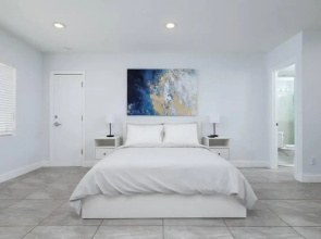 Bayshore Breeze 3 - King Bed, Kitchen, Parking