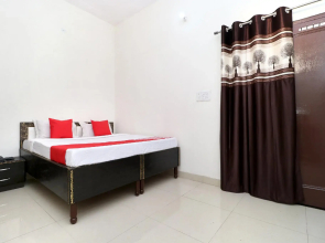 OYO 30323 Gd Pride Guest House