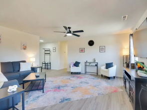 2 Mi to Dtwn Fulton: 'meadowlark' Home w/ Deck!