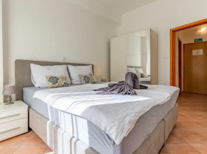Attractive Apartment in Banjole near Fratarski Otok Island