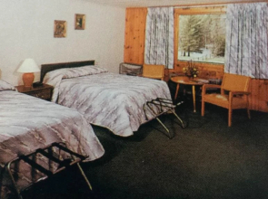 Conways Lake Manor