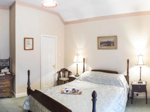 Moate Lodge