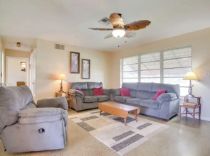 Pets Welcome: Cozy Home w/ Pool in Margate!