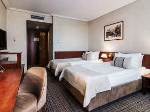 Airport Hotel Okecie