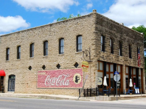 Hico's Upstairs Inn