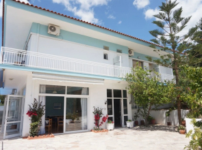 Tolon Beach Hotel