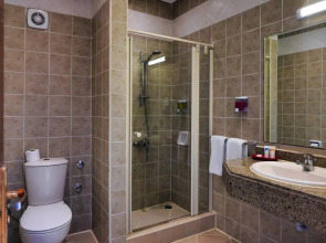 Eagles Downtown Zahabia & Beach Resort