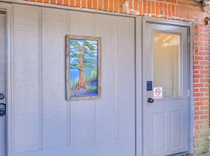 Athens Apartment: 2 Mi to University of Georgia!