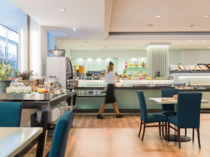 Aparthotel Mariano Cubi Barcelona