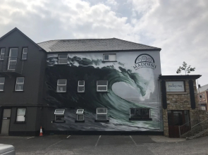 Maddens Bridge Bar & Guesthouse