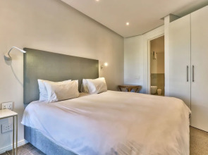 Two Bedroom Apartment - Fully Furnished and Design in V&a Marina Residential