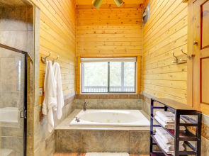 Spacious Mountain-view Cabin By Angel Fire Resort