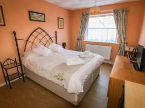 Flat 2 Cambridge Court