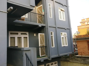 Sun Apartment & Guest House