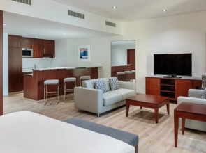 Отель Delta Hotels Jumeirah Beach, Dubai
