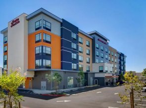 Hampton Inn & Suites Ontario Rancho Cucamonga