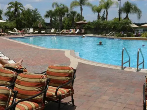 Vista Resort Suites near Universal Studios Orlando