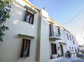 Malaxiana Houses