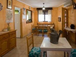 Alamo House 102511 by MO Rentals