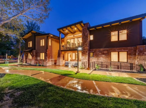 LaFave: Luxury Rentals at Zion