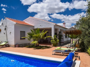 Detached Holiday Home, One-Level, Comfortable And Cared for Interior