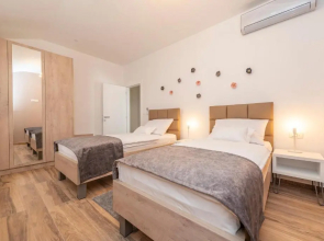 Luxury Apartments - La Vir 5& 6