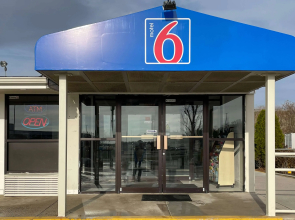Motel 6 Hagerstown, MD
