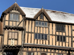 Stylish Central House Next To Warwick Castle