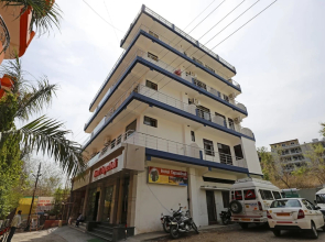 OYO 8905 Hotel Tapastali