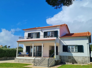 Moro's Friends House