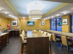 Hampton Inn Seaport Financial District