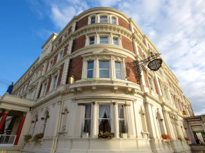 The Queen at Chester Hotel, BW Premier Collection