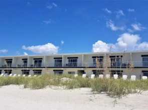 Bali Hai Beachfront Resort and Spa