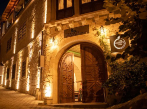 Pome Granate Cave Hotel