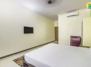 1 BR Guest house in Morjim, by GuestHouser (EE34)